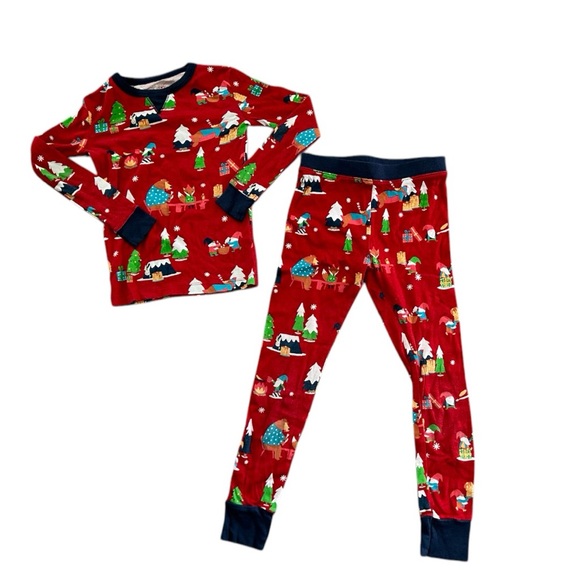 WONDERSHOP Kids Holiday Gnomes Print Long Sleeve Pajama Set. - Picture 3 of 7